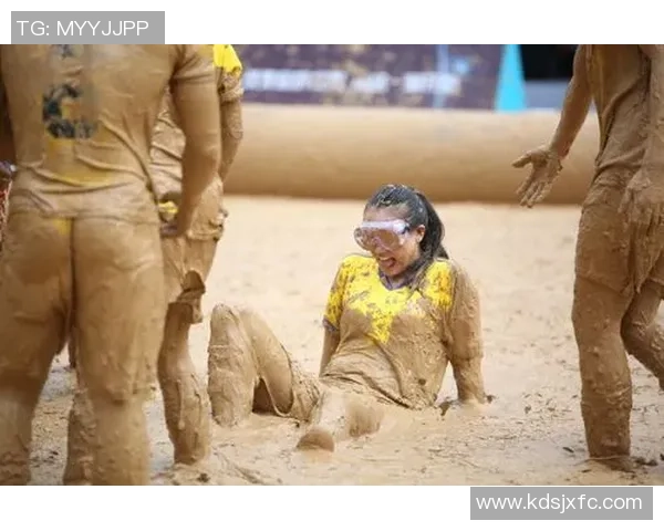 美女倾情演唱足球明星视频引发热议精彩瞬间回顾 美女倾情演唱足球明星视频引发热议精彩瞬间回顾