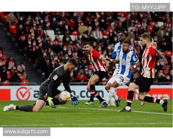 西班牙足球联赛积分榜更新强队以81分稳居榜首位置 西班牙足球联赛积分榜更新强队以81分稳居榜首位置